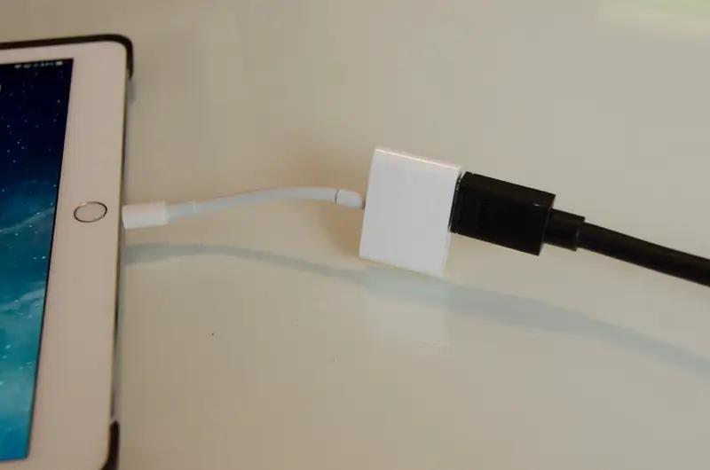 Cómo conectar un iPad a un televisor con un cable - Cómo se llama el cable para conectar el iPad a la tele cable ipad a televisor - Cómo se llama el cable para conectar el iPad a la tele