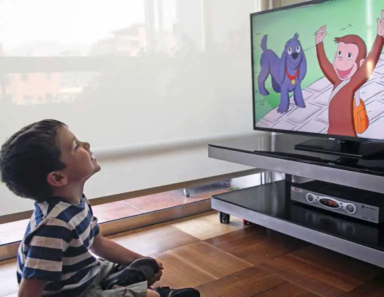 Niños y televisión: cómo afecta a su desarrollo - Cuál es el tema de los niños y la televisión niños televison - Cuál es el tema de los niños y la televisión