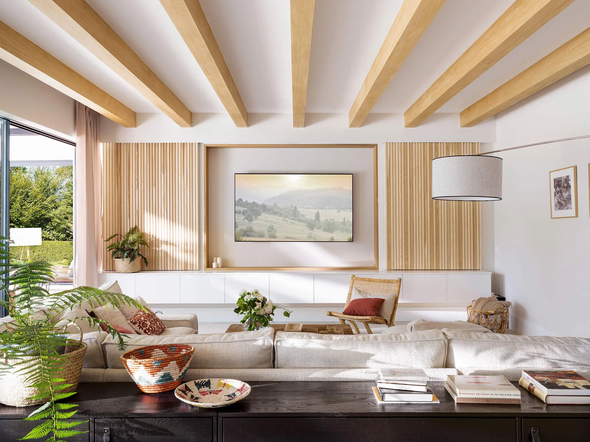 Cómo decorar paredes blancas con un televisor - Qué poner en una pared en blanco como decorar paredes blanca con un televisor - Qué poner en una pared en blanco