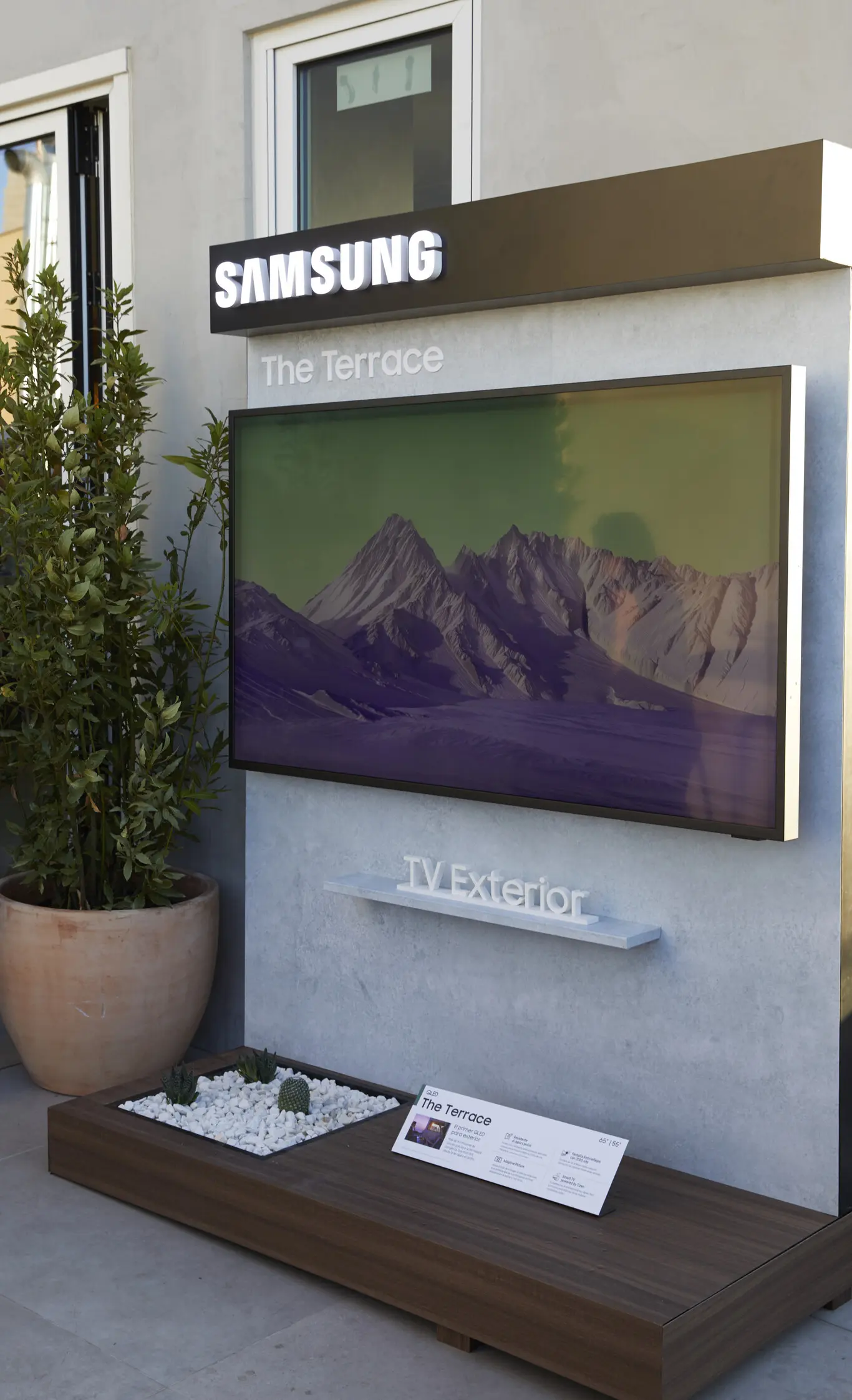 Televisores de exterior para elegir el mejor modelo para su patio o jardín - Qué temperatura de calor puede soportar una TV televisores de exterior - Qué temperatura de calor puede soportar una TV